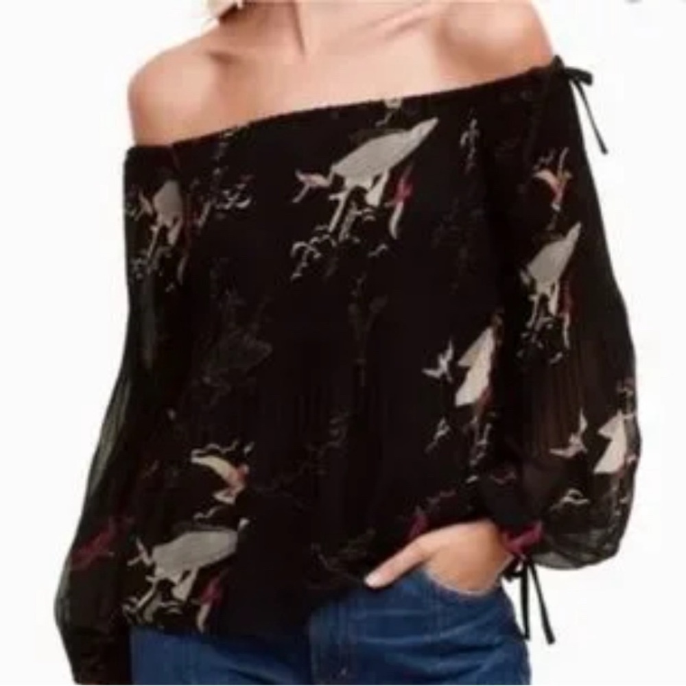 Wilfred Aritzia Off Shoulder Black Cropped Boho Blouse Top Small Dark Romantic